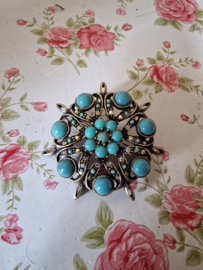 Oude verzilverde broche