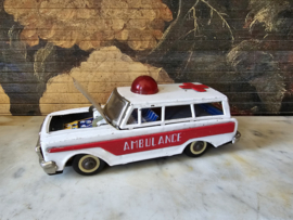 Oud blikken ambulance