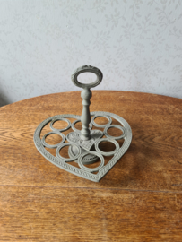 Brocante metalen eierrekje hart