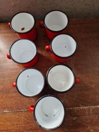 Rood emaille  bekers
