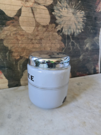 Lichtgrijs emaille theebus