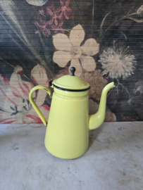 Zachtgeel emaille koffiepot