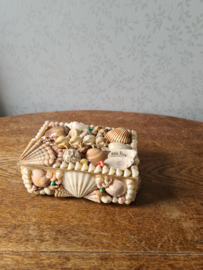 Oud houten schelpendoosje