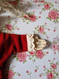 Oude handgemaakte handpop sinterklaas