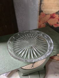 Kristallen stolp met onderbord