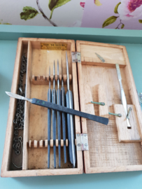 Oud houten kistje scalpels Frans van Halsema Groningen