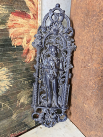 Frans gietijzeren ornament jongen met duif