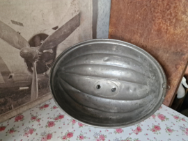 Antiek tinnen cloche foodcover Walker&Hall