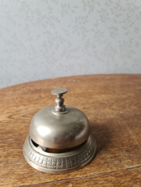 Oude messing hotelbel