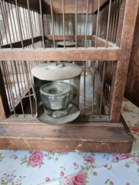 Antiek houten vogelkooitje