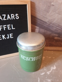 Reseda groen emaille beschuitbus zilveren bies