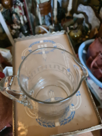 Antiek glazen waterkan