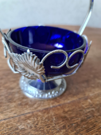 Oud blauw glazen suikerpotje in verzilverde houder