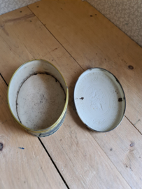 Oud reliëf blik duifjes