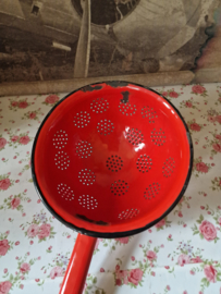 Rood emaille steel vergiet