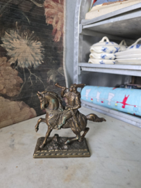 Antiek messing hoornblazer indiaan