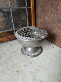 Oude verzilverde rozensteker rozenbowl