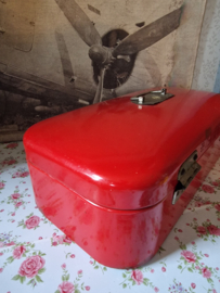 Rood emaille broodtrommel