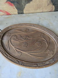 Oud bewerkt houten dienblad