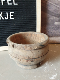 Oud houten vijzel bakje nr1