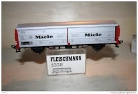 Fleischmann 5338# Schuifwandwagen "Miele" (DB)