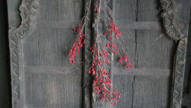 Rozenbottel/ bessen kunst tak | diep rood 98 cm
