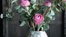 Ranonkel bosje kunst | roze