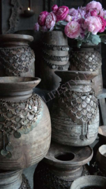 Oude Nepalese pot met ketting | hals