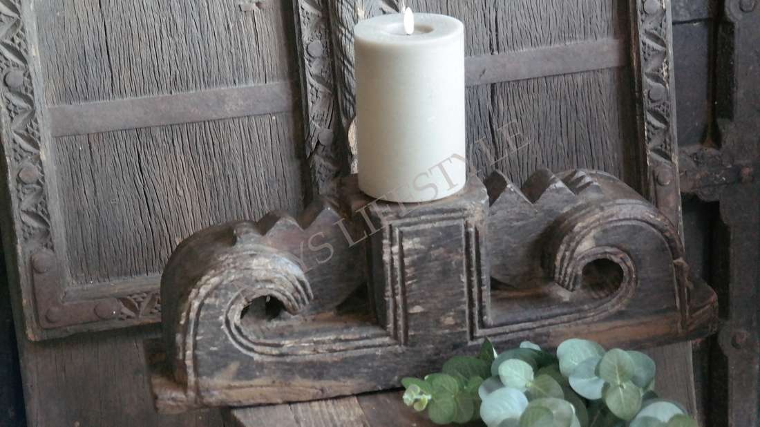 Oude poer/kandelaar hout | 1