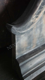 Raampaneel/ornament  | old grey M