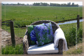 Buitenkussen bloem lavendel | 40 x 40 cm