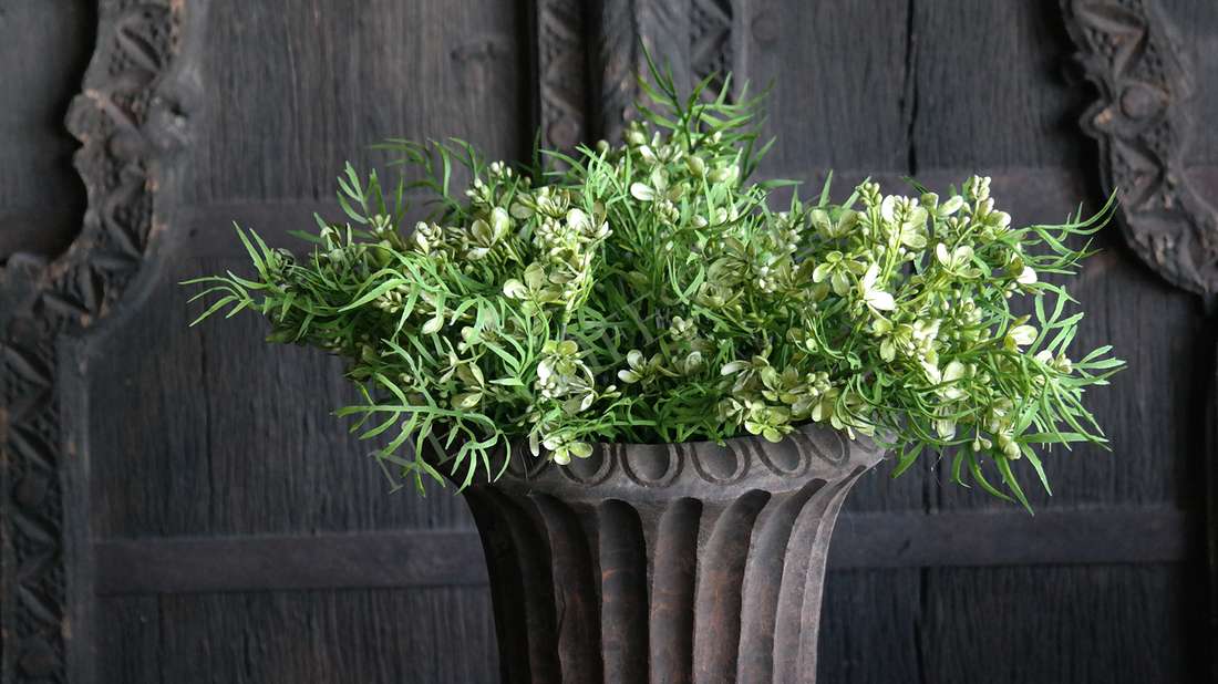 Bosje lime groen met bloem | 33 cm