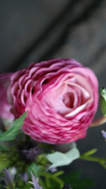 Ranonkel bosje kunst | roze