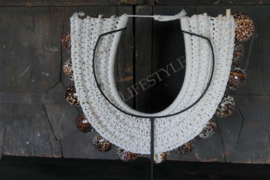 Ornament Schelp U op voet | bruin S