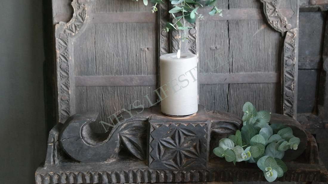Oude poer/kandelaar hout | 3