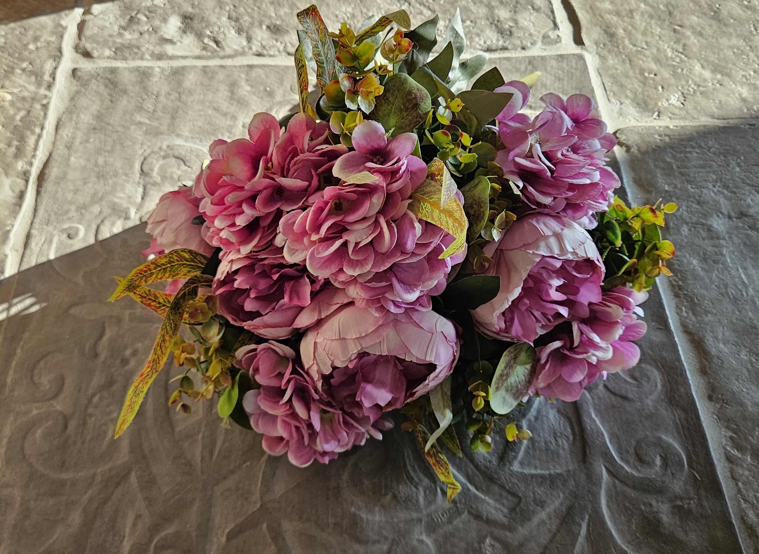 Boeket kant- en klaar zijden Pioen | paars