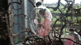 Hanging eggs glass 4 st | pink /purple S