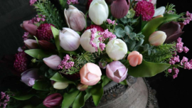 Boeket kant en klaar tulpen/Dahlia 31 cm | mix colours