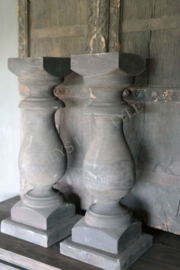 Kandelaar hout baluster | antique grey  56 cm