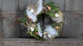 Voorjaarskrans veren excl potjes | 30 cm