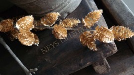 Dennenappel namaak tak 122 cm | goud