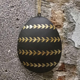 Hanging egg | black heart