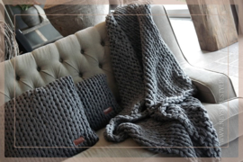 Kussen knitted 45 x 45 cm | donkergrijs