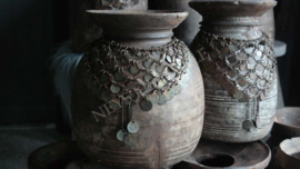 Oude Nepalese pot met ketting | hals