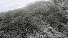 Schapenvacht | olijf groen