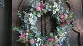Eucalyptus bloemen krans kunst | 55 cm