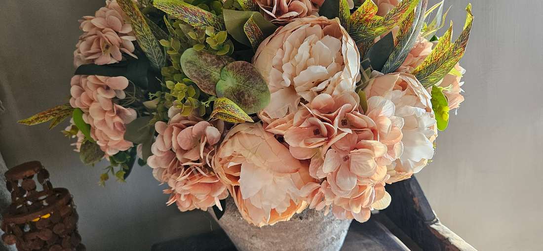 Boeket kant- en klaar zijden Pioen | zalm