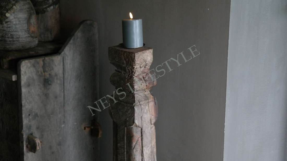 Pilaar met kaarsenhouder old wood | 1