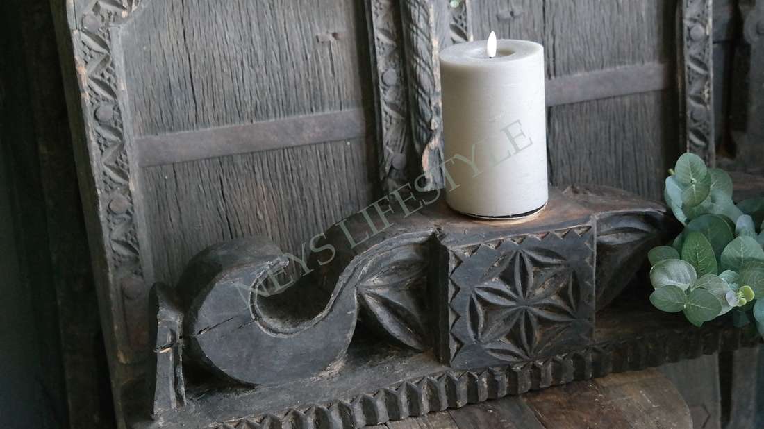 Oude poer/kandelaar hout | 3