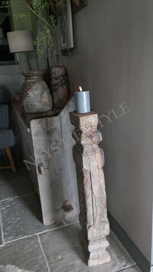 Pilaar met kaarsenhouder old wood | 1